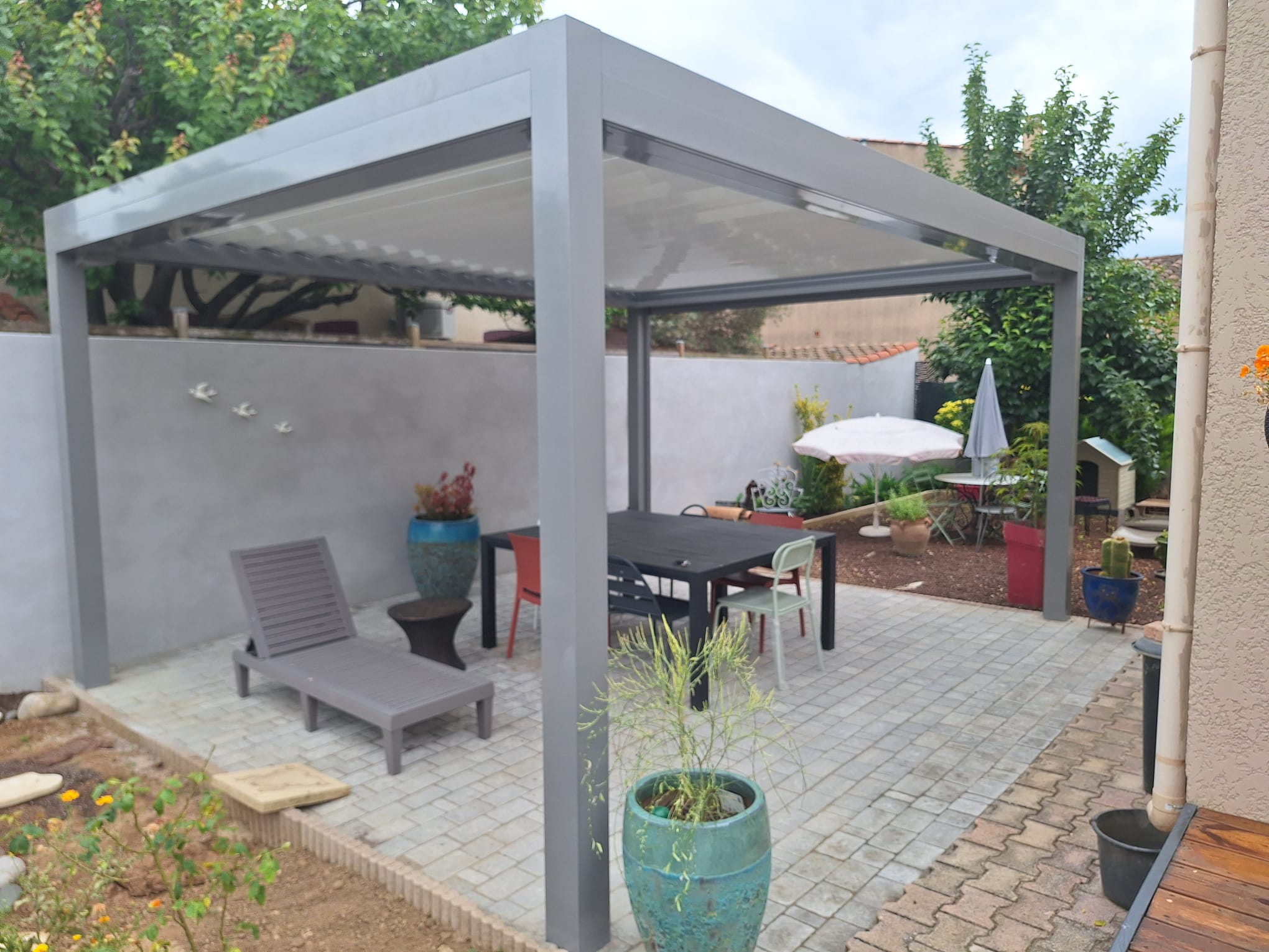 MAI 2025 INSTALLATION D UNE PERGOLA BIO CLIMATIQUE 