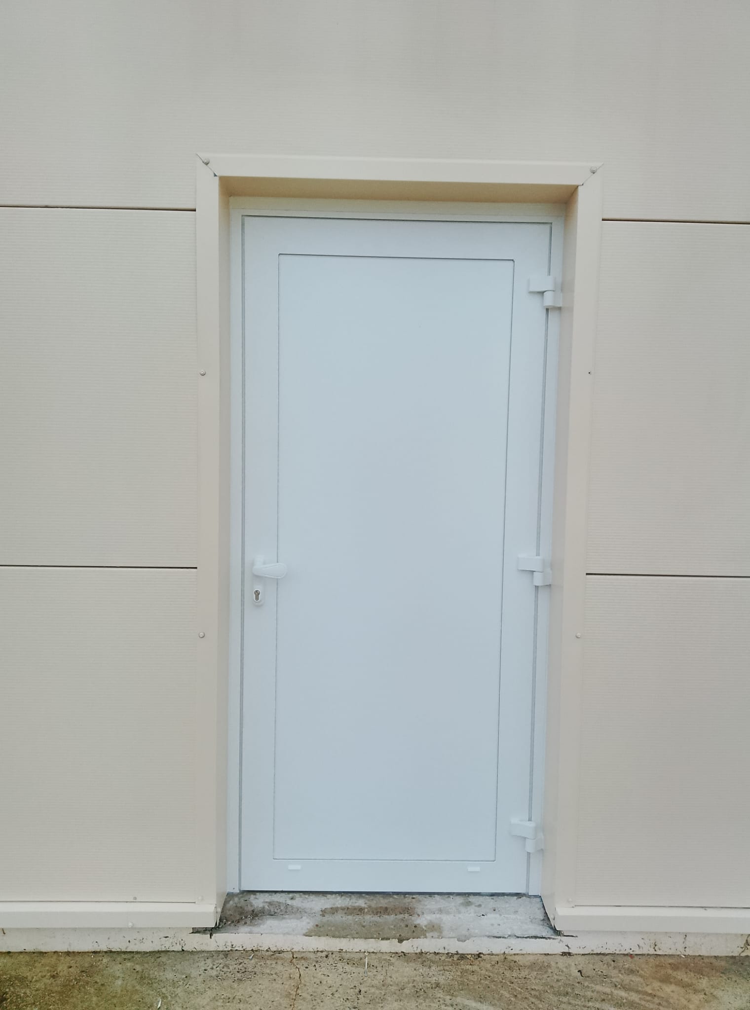 du 2 au 5/02/2026 pose de coulissants sur un beau chantier � Clermont l H�rault 