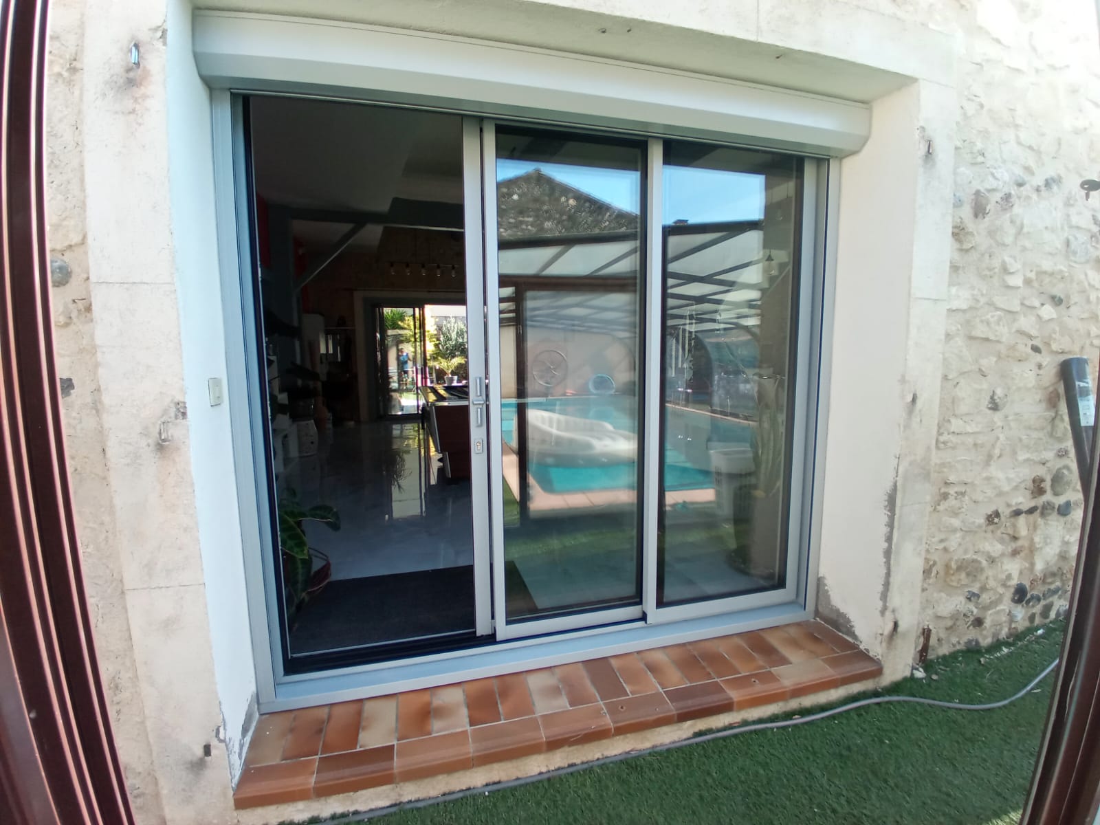 01/08/2025 POSE DE FENETRES , PORTE FENETRE ET PORTE D ENTREE 