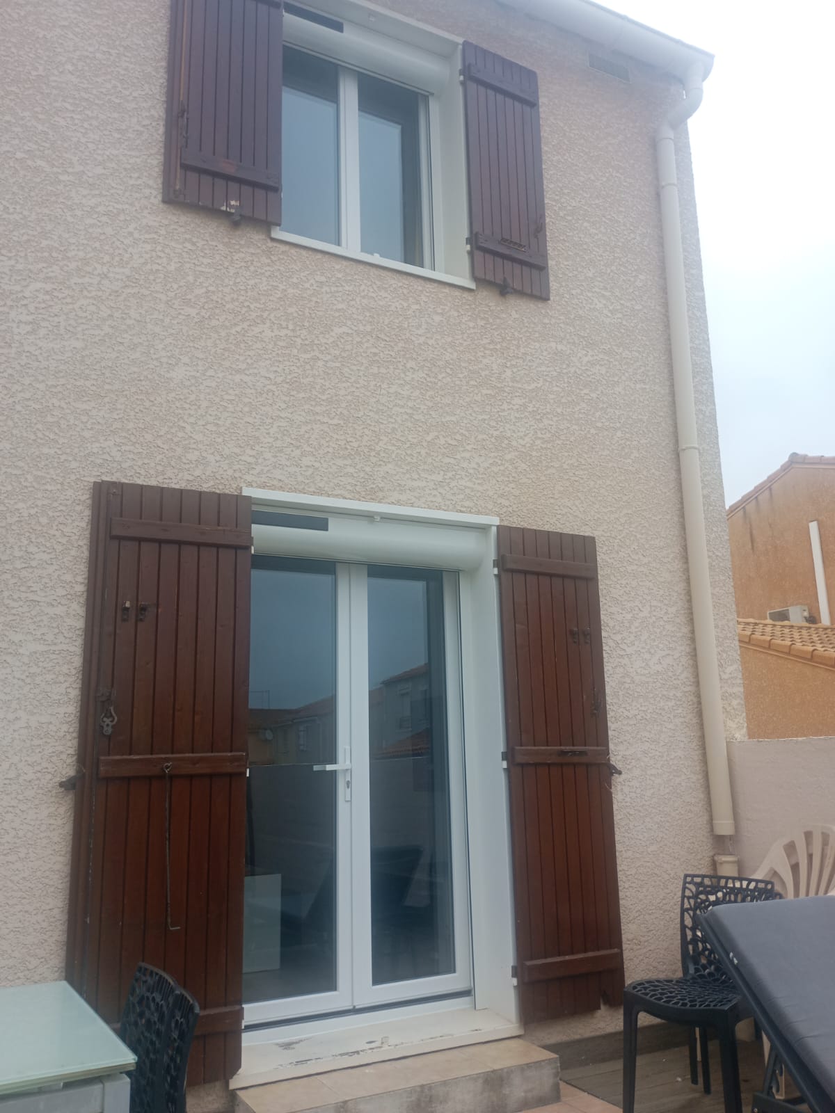 13/06/2025 Pose de fenetres PVC et volants roulants solaires 