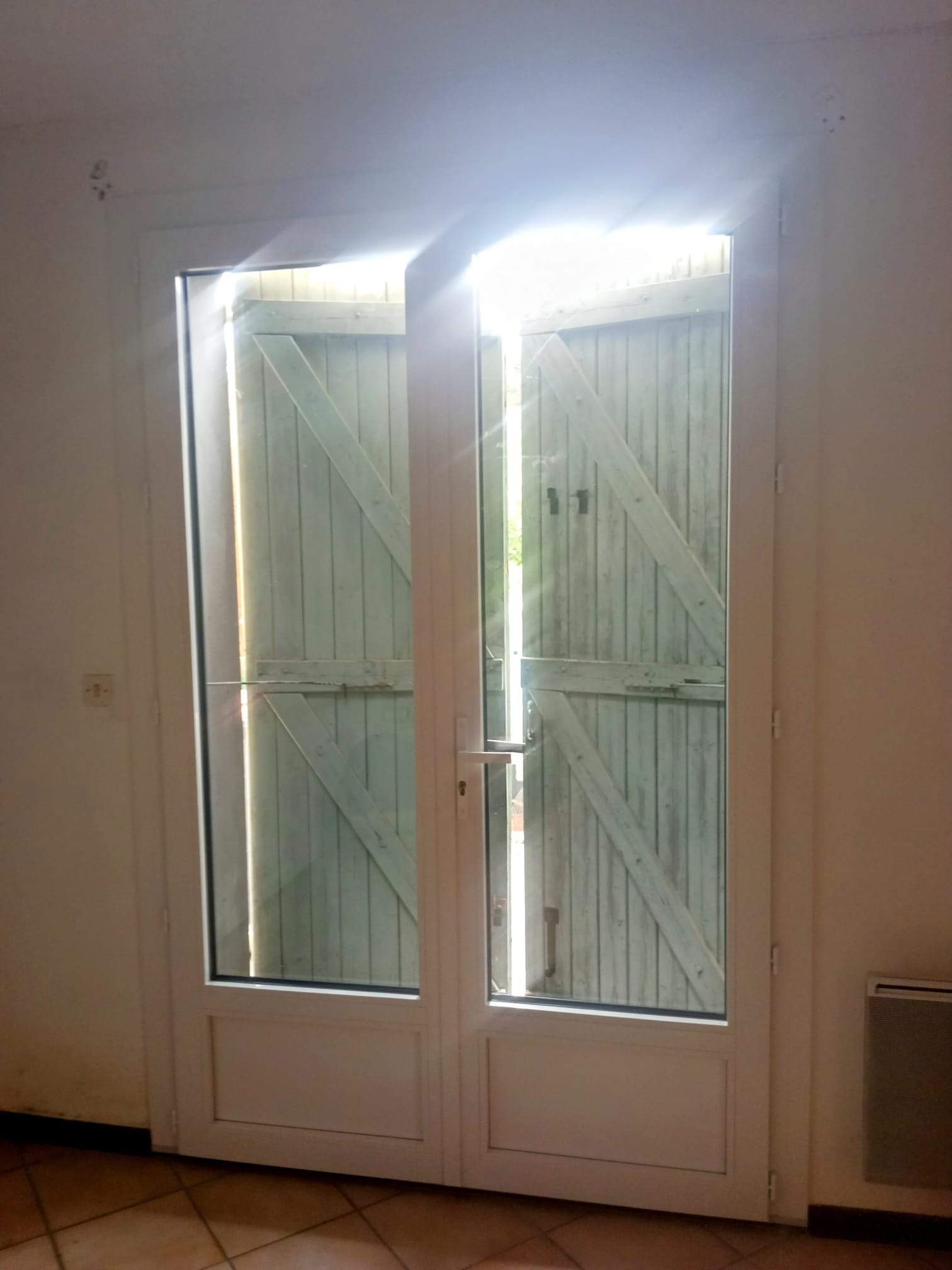 05/06/2025 POSE PORTE FENETRE ET FENETRES OSCILLO BATTANTES 
