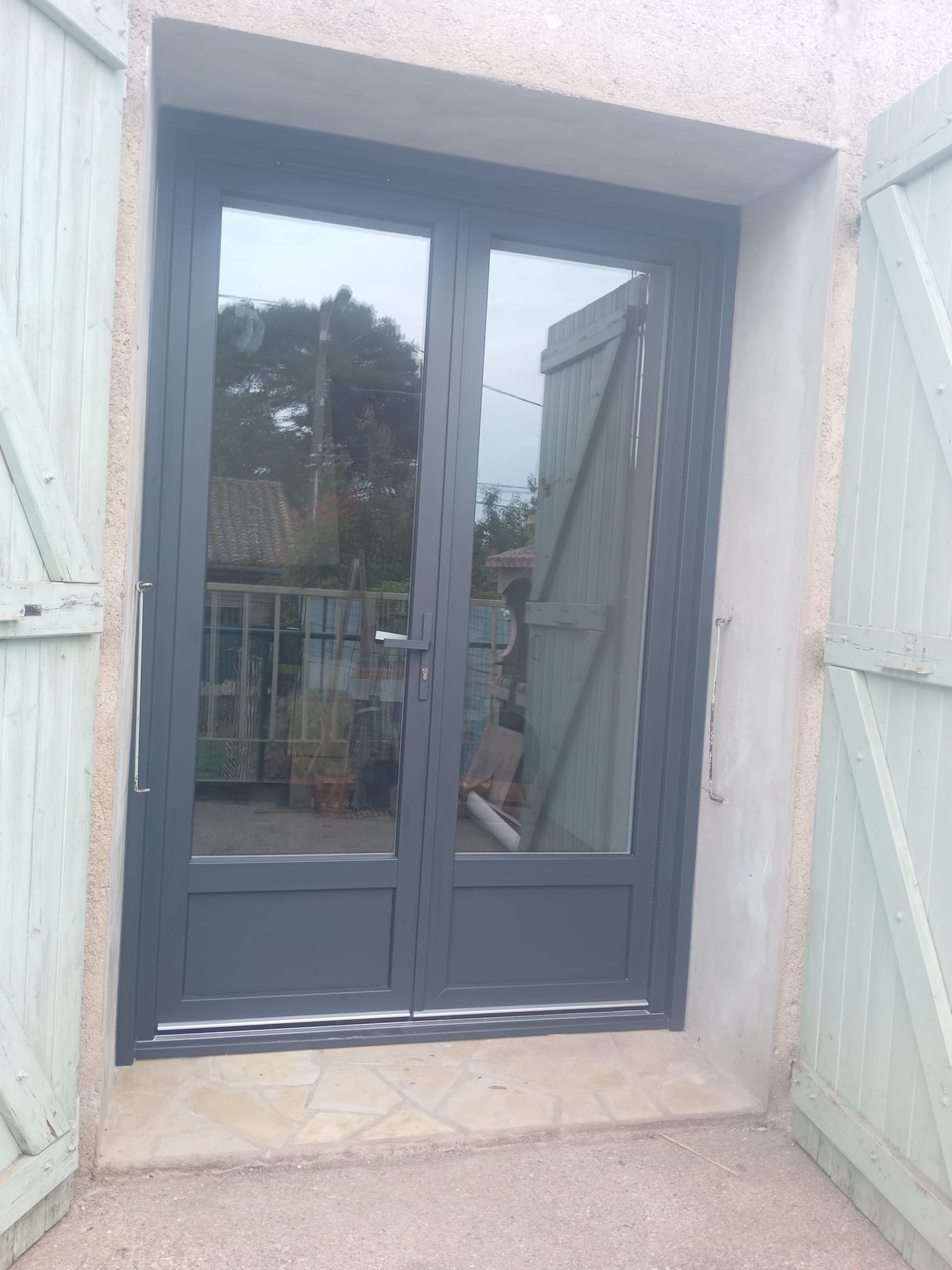 05/06/2025 POSE PORTE FENETRE ET FENETRES OSCILLO BATTANTES 