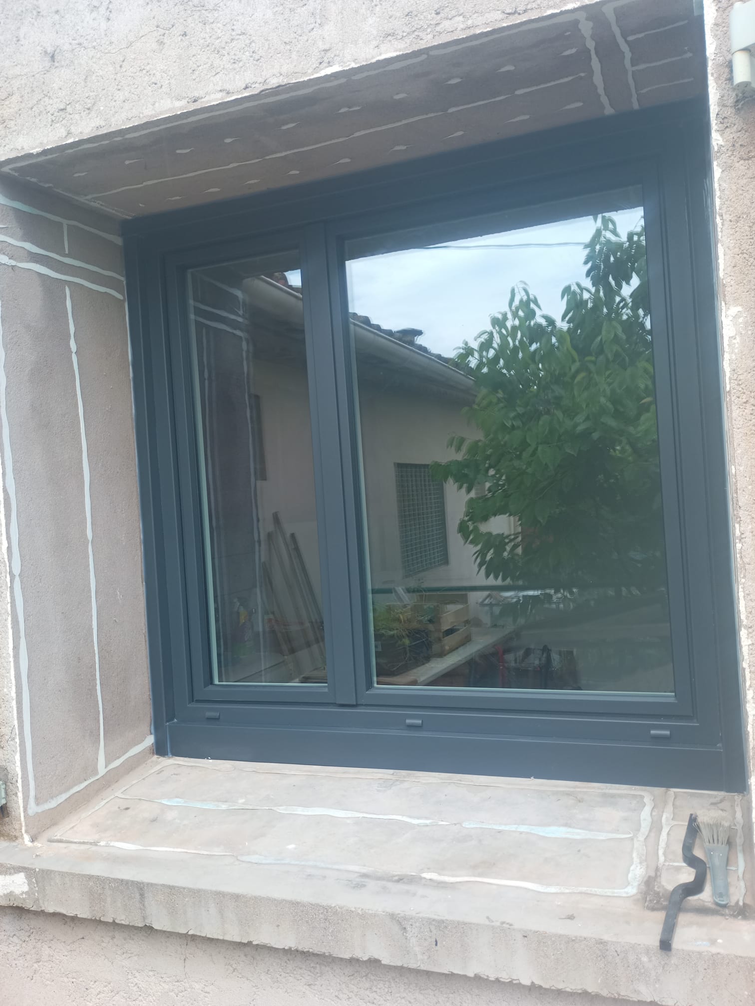 05/06/2025 POSE PORTE FENETRE ET FENETRES OSCILLO BATTANTES 