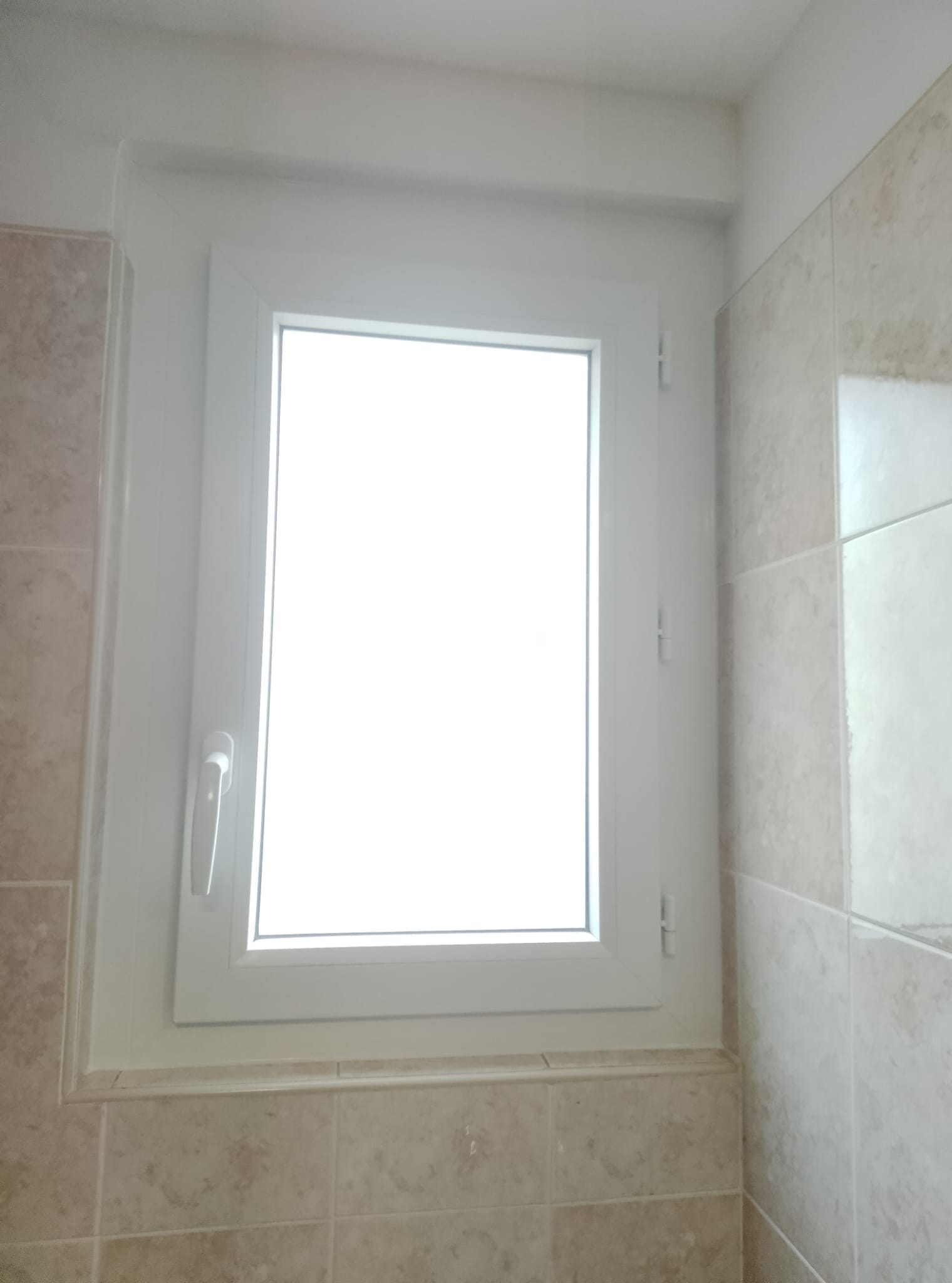 20/02/2026 REMPLACEMENT FENETRES PORTES FENETRES ET PORTE D ENTREE A PEZENAS 